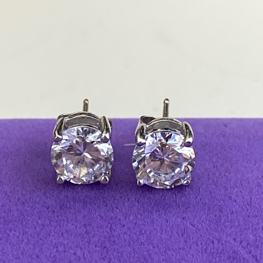 💛 Classic Sterling Silver Brilliant CZ Stud Earrings